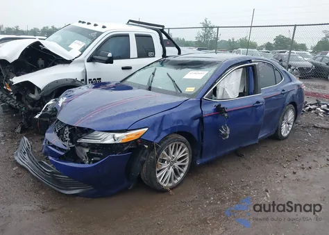 2018 Toyota Camry Xle из США, поврежденный, VIN 4T1B11HK9JU507633